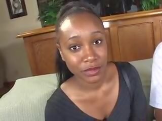 Clean-cut zwart dochter ingenomen thuis voor een beukende: gratis seks film df | xhamster