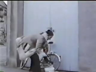 Французька романтика 1974: французька mobile секс кіно кліп cf