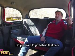 महिला उल्लू बनाना टैक्सी बस्टी चालक swaps fare के लिए बकवास: डर्टी वीडियो c3 | xhamster